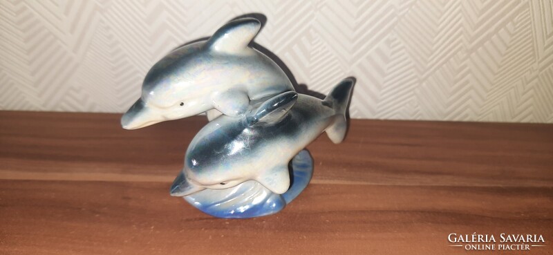 Porcelán delfin