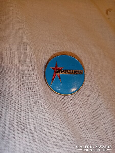 Népszabadság kitűző