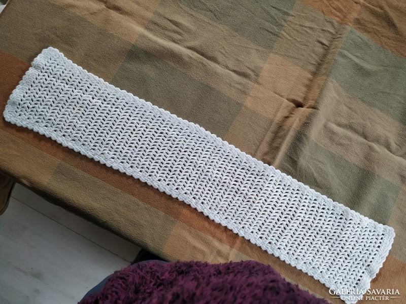Antik horgolt futó, terítő vagy sál 2