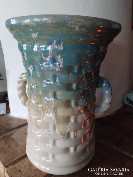 Széles, mázas váza eladó