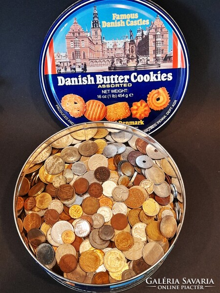 Több mint 800 db. vegyes érme kekszes dobozban 1.- Ft-ról!!!