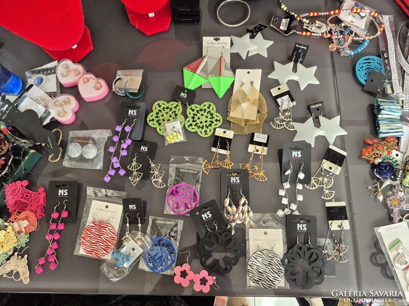 Női fülbevaló csomag 25 db új