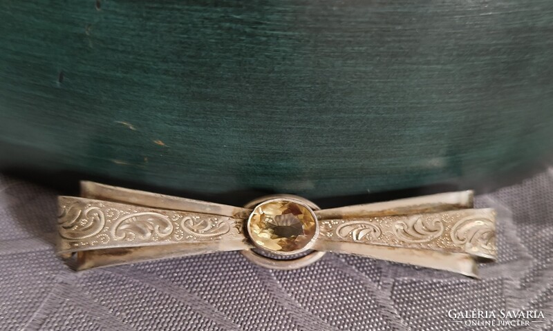 TEKA ezüst bross/citrin