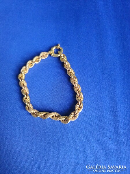 18K arany csavart karkötő
