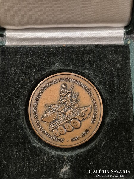 Kitüntetés katonai?