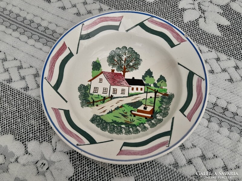 1,-Ft Antik Magyar Zászlós falitál