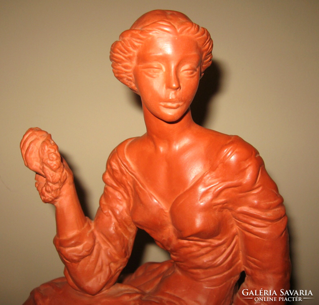 NAGYMÉRETŰ CSODÁS TÓTH VALI KERÁMIA : LÁNY KOSZORÚVAL