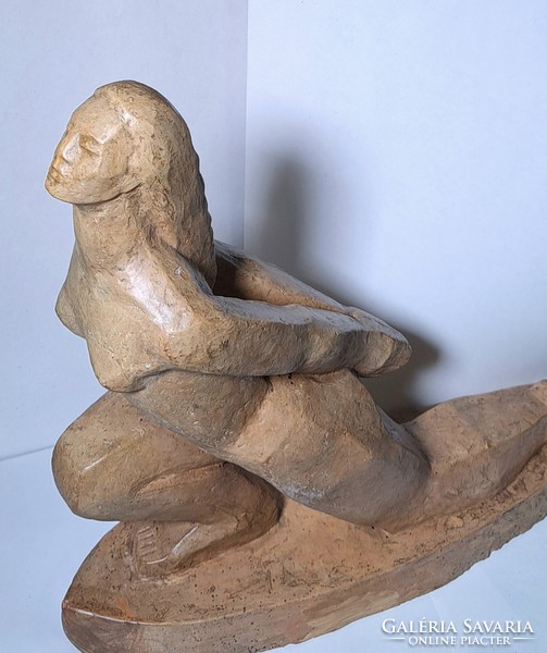 Feltehetőleg Matzon Frigyes: Térdelő női akt (terrakotta szobor) kisplasztika, jelzés nélkül