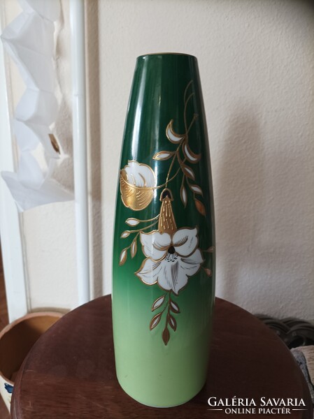 Aranyozott Wallendorf porcelán váza, 29cm