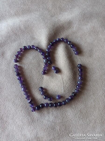 Ametiszt ásvány golyók