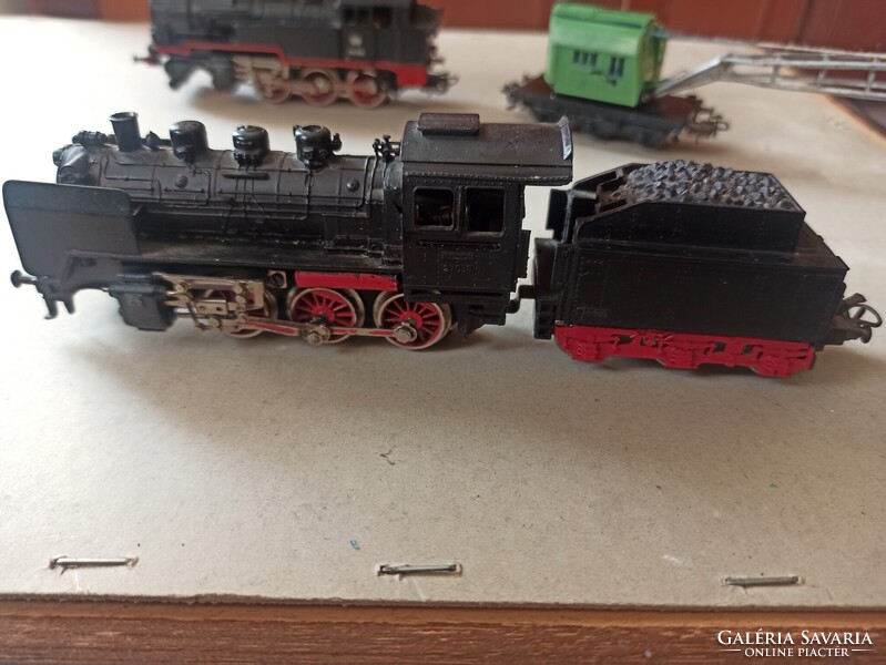 Marklin H0 3003  24058 as mozdony Marklin  3095 DB 74701 mozdony Szerkocsi FM 809 és Daruskocsi 315