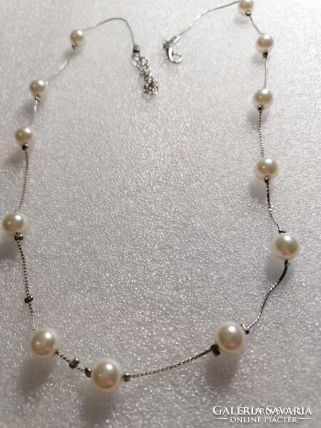 Ezöstözött Lánc Gyöngyökkel