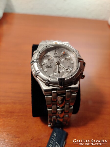 Eladó egy Atlantic férfi karóra Új!