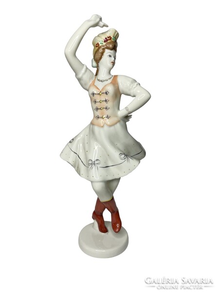 Hollóházi csárdáskirálynő hibátlan!