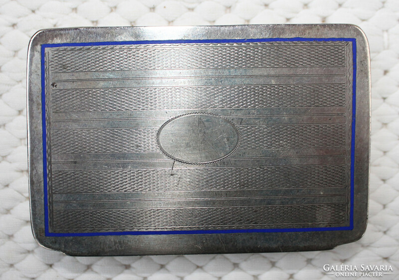 Ezüstözött cigarettatartó