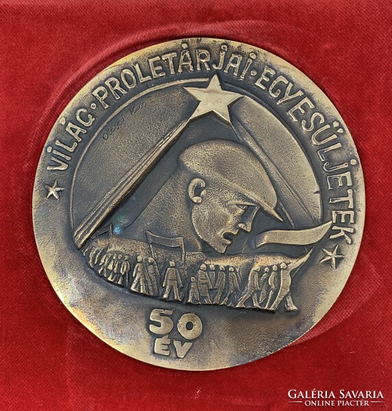 Olcsai Kiss Zoltán (1895-1981) jelzett bronz nagyméretű plakett eredeti dísztokban RZ