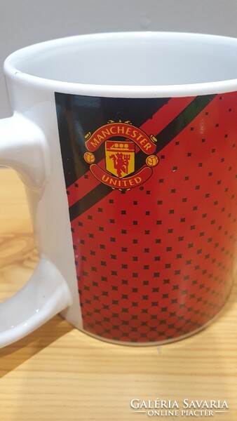 Eladó Manchester United bögre 0,5 liter