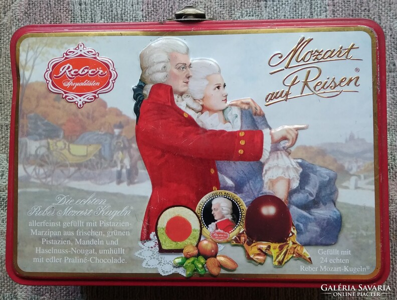 Mozart zsanéros fémdoboz Dombornyomott pléh doboz Vintage - 8 x 13 x 18 cm.