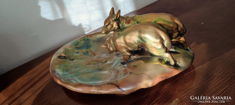 Zsolnay eozin farkasok tál