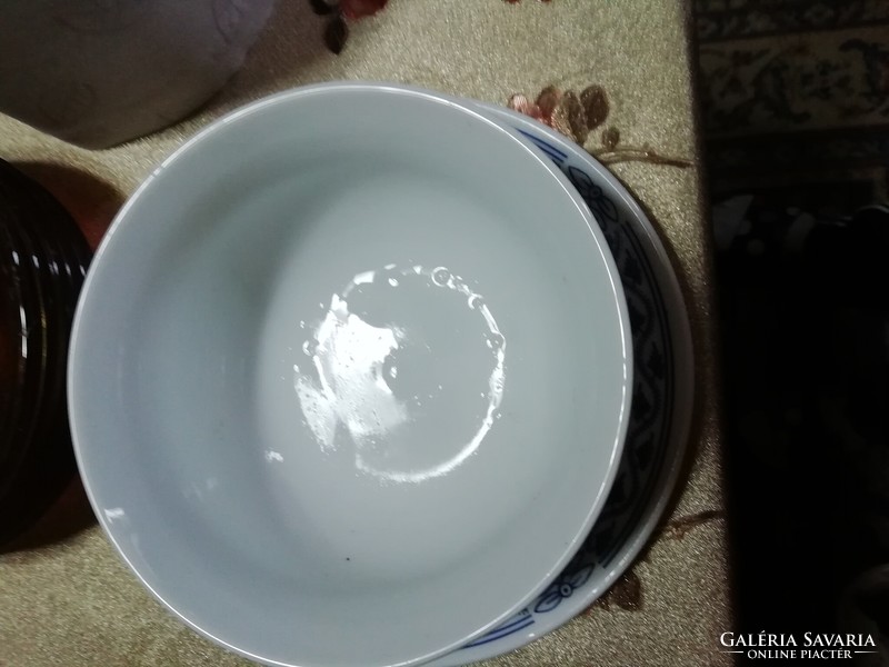 Porcelán szószos 33. hibátlan állapotban.Több száz Aukció és Akció