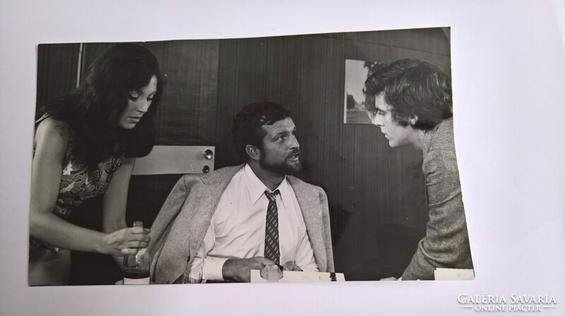 Bujtor István "Ötvös Csöpi" aláírása a Nápolyt látni és... filmről készült fotón