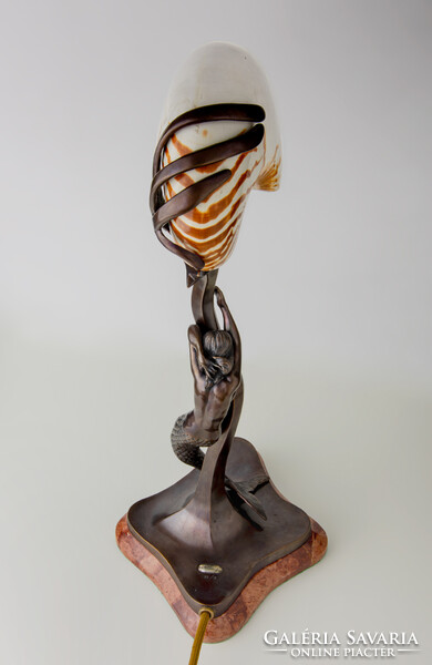 Szecessziós stílusú asztali lámpa