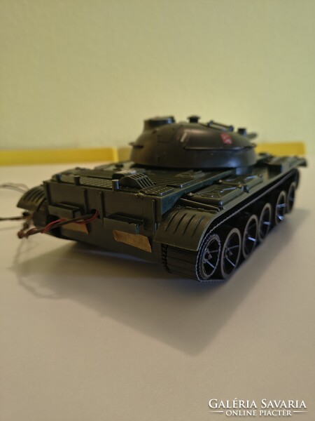 Régi Távirányítós tank retro játék
