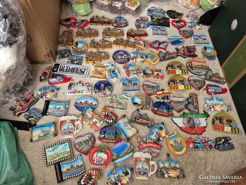 Hűtőmágnes 86db magyarország hírességeivel.