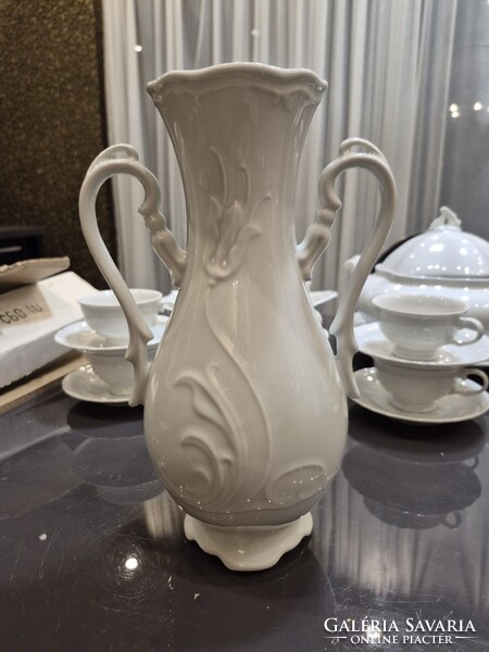 Tulipános mintázatú váza 2 db van