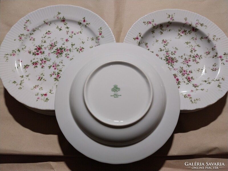 RETRO 2x5 darabos készlet a képek szerint 22cm-es 5 db lapos és 5 db mély tányérok egyben