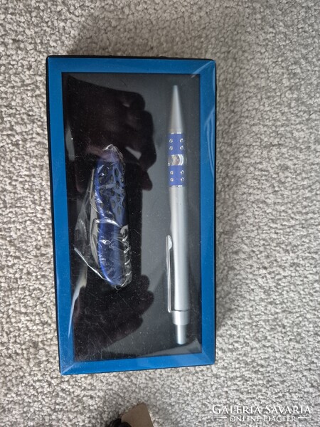 Toll és bicska ajándék