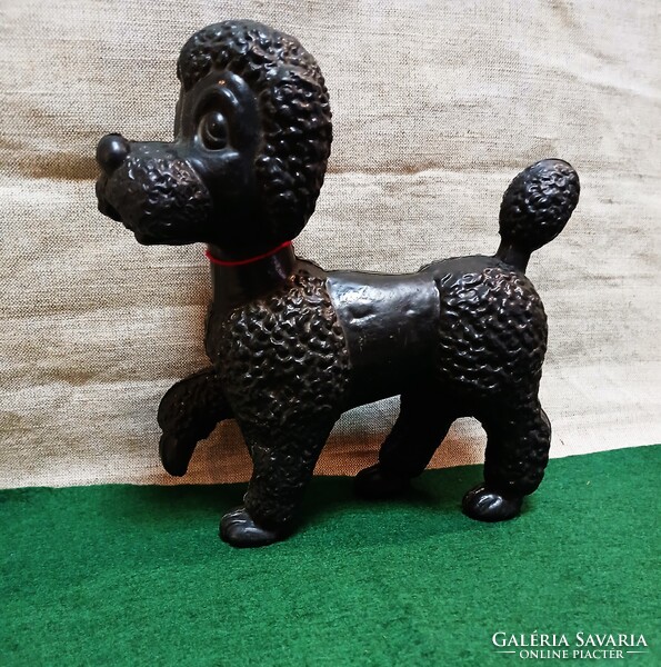 KUTYA, TRAFIKÁRU  (műanyagból, 18x19 cm)