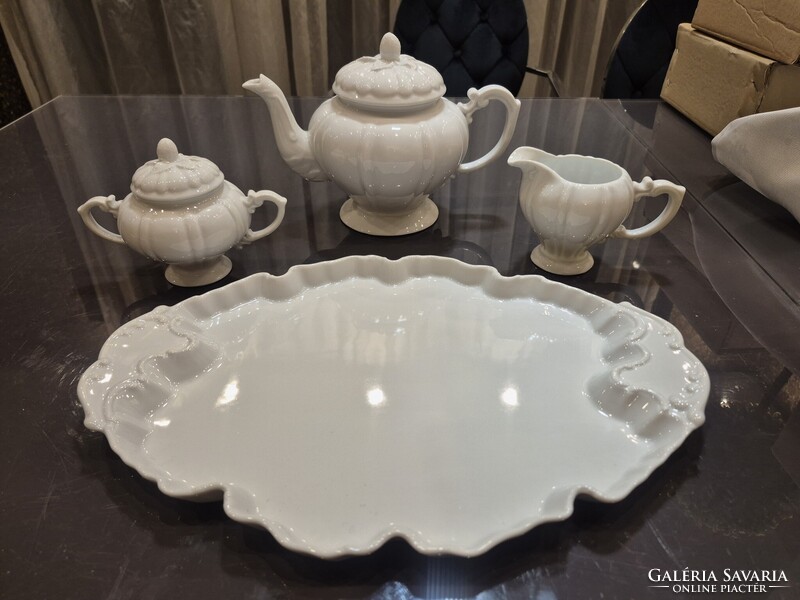 Teás kávés kiöntő tálcával