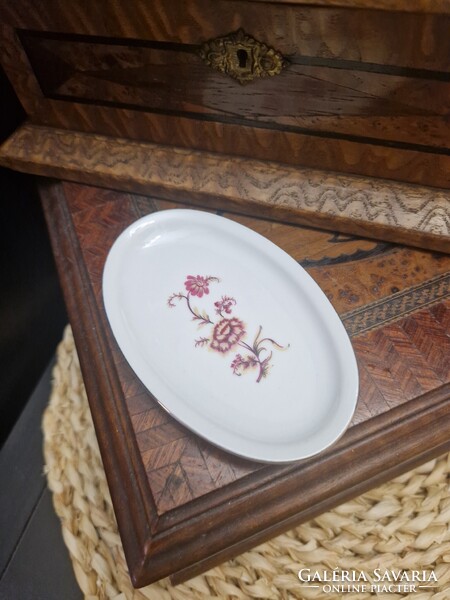 Zsolnay ékszertartó