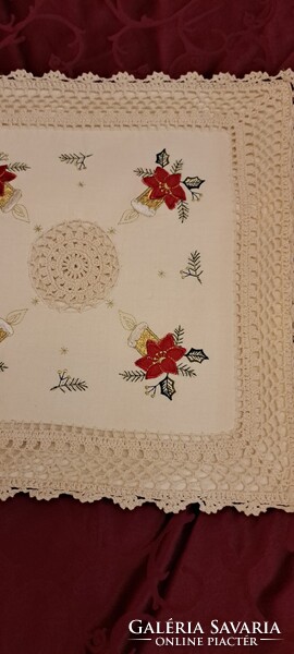 Karácsonyi hímzett díszpárna (L5931)