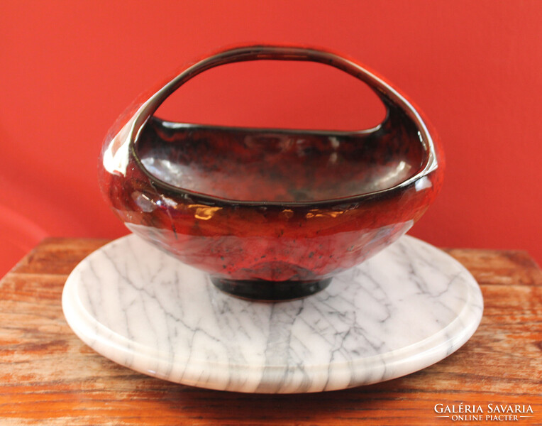 H. Ráhmer Mária: Bonbon kínáló