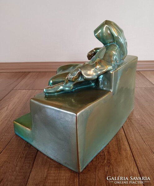 Antik Zsolnay eozin mázas Anonymus figura