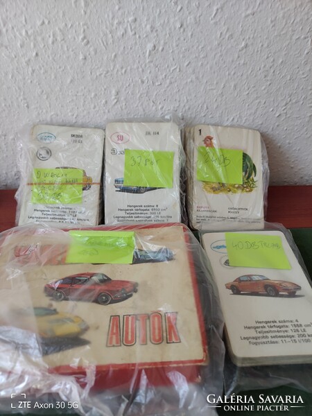Eladó régi autós és nem autós kártyák