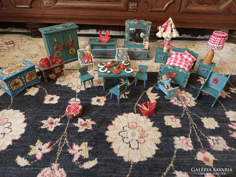 Dóra Kuhn baba ház kellékek