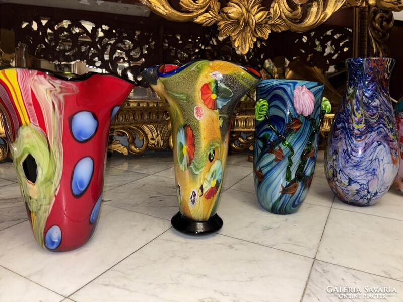 Antik Muranoi Üvegek  A Múlt Művészete és Színes Harmóniája