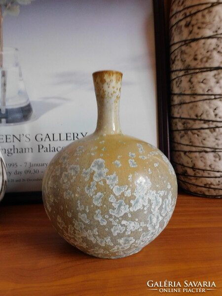 Halmos Ferenc váza kristálymázzal