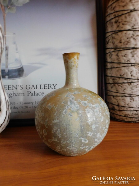 Halmos Ferenc váza kristálymázzal