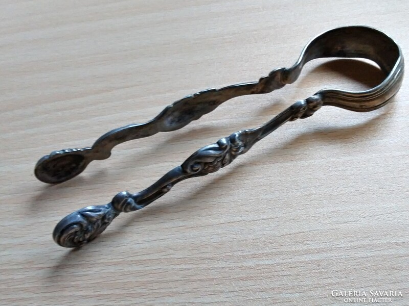 Ezüst cukorcsipesz, 18-19. század. Szép állapot, 63,4 gramm.