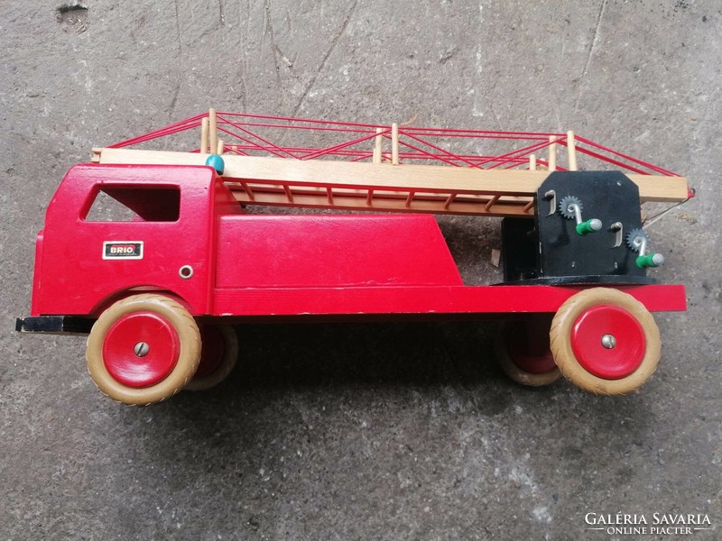 1950-es Brio Made in Sweden tüzoltóautó fából