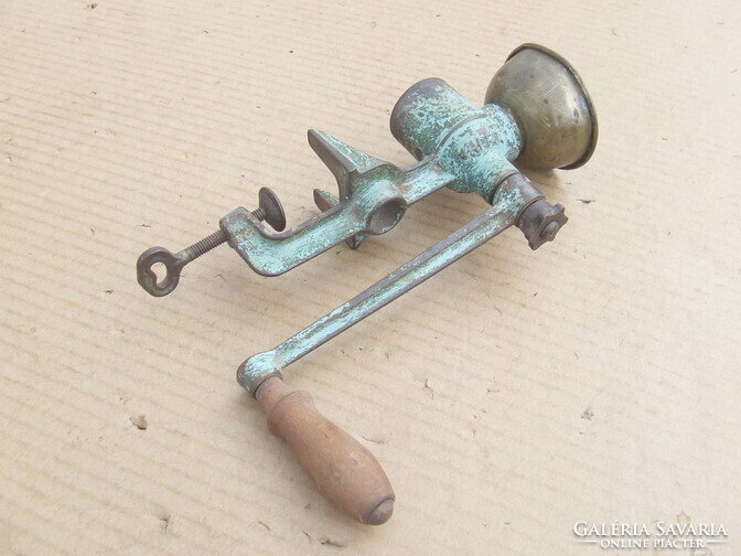 Régi daráló mákdaráló