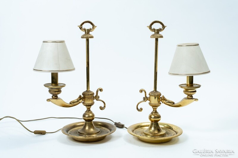 Párban lévő klasszicista stílusú réz asztali lámpák