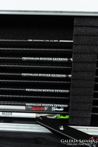 Prémium Takedown Recurve Íj Készlet – Fa–Karbon Íjjal, Karbon Nyílvesszőkkel és teljes csomaggal