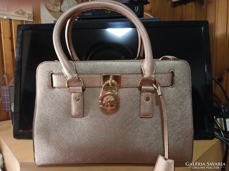 Michael Kors aranyszínű alkalmi retikül