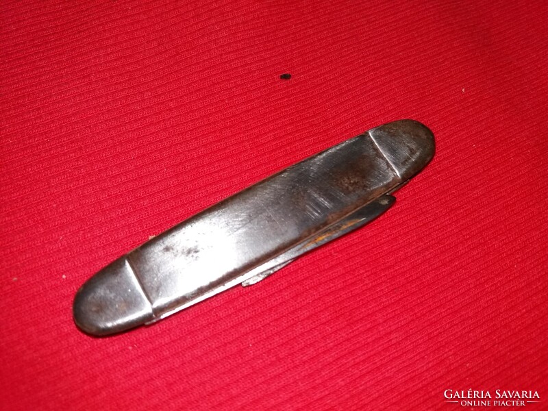 Antik fémnyelű kicsi zsebkés /cserkész bicska kinyitva penge végekig 18 cm a nyél 8 cm képek szerint