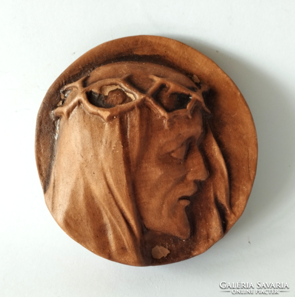 KÁLDOR AURÉL TERRAKOTTA KRISZTUS KŐRPLASZTIKA Kerámia FÜGGESZTHETŐ